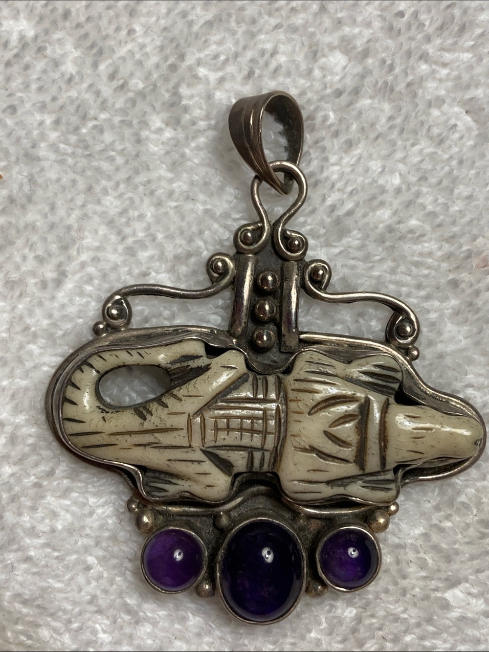 Carved Ivory-Tone Crocodile Pendant Necklace with Amethyst Accents